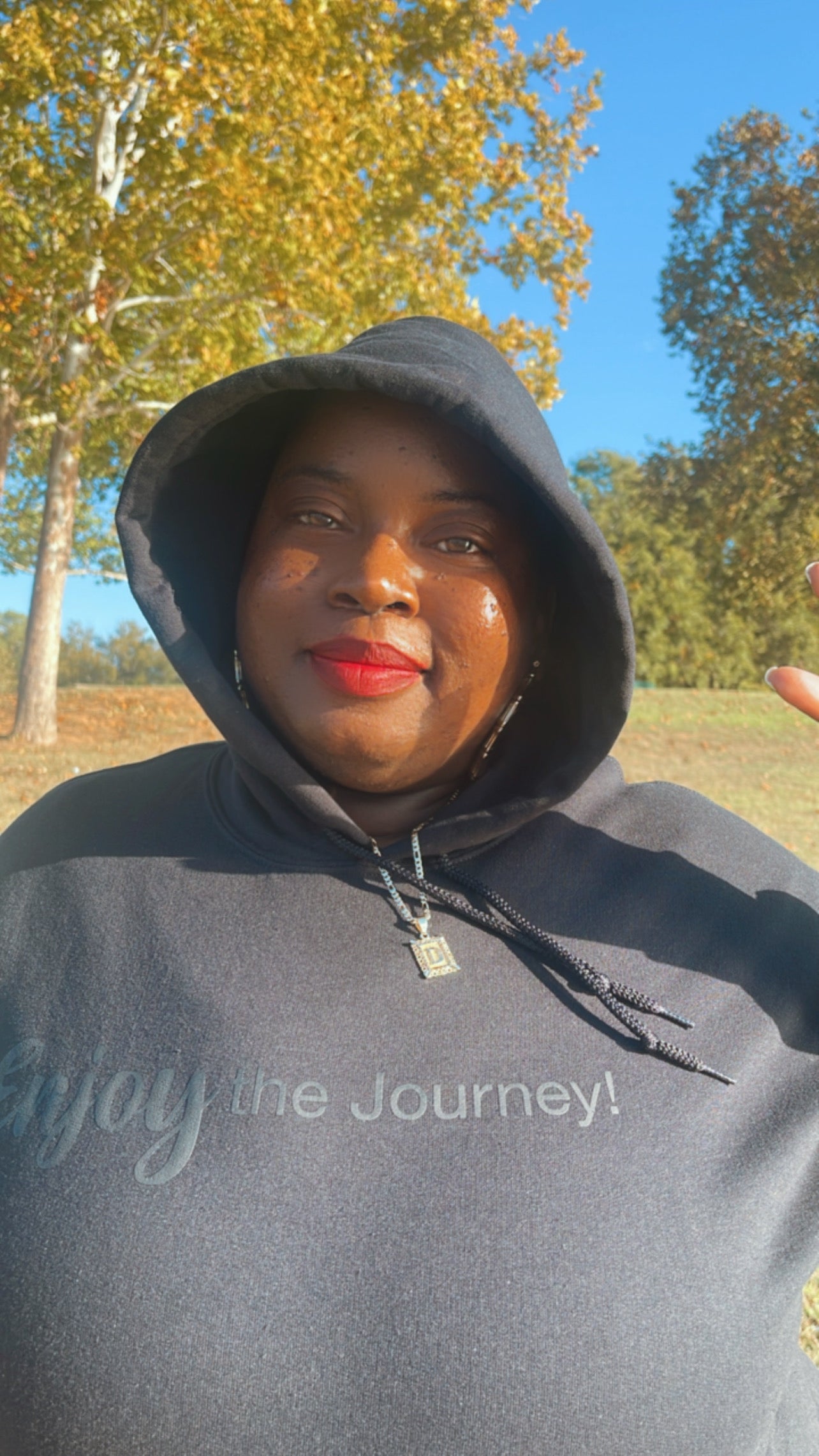 Enjoy the Journey (black on black Hoodie)